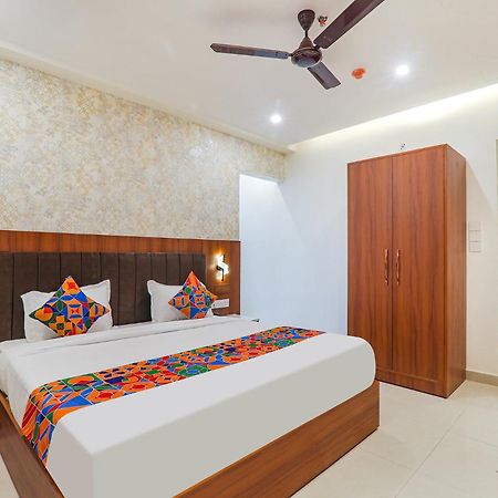 Fabhotel Raj Palace Lakhnaú Exteriér fotografie