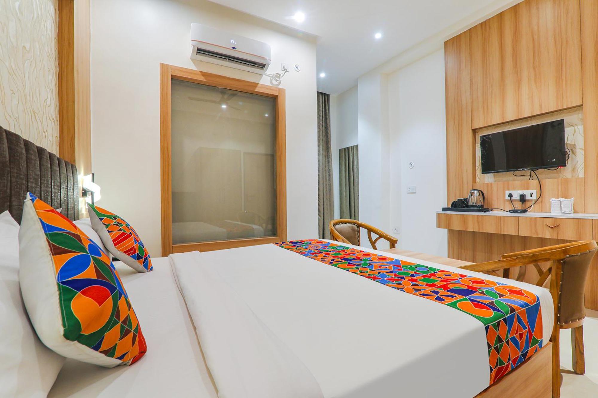 Fabhotel Raj Palace Lakhnaú Exteriér fotografie