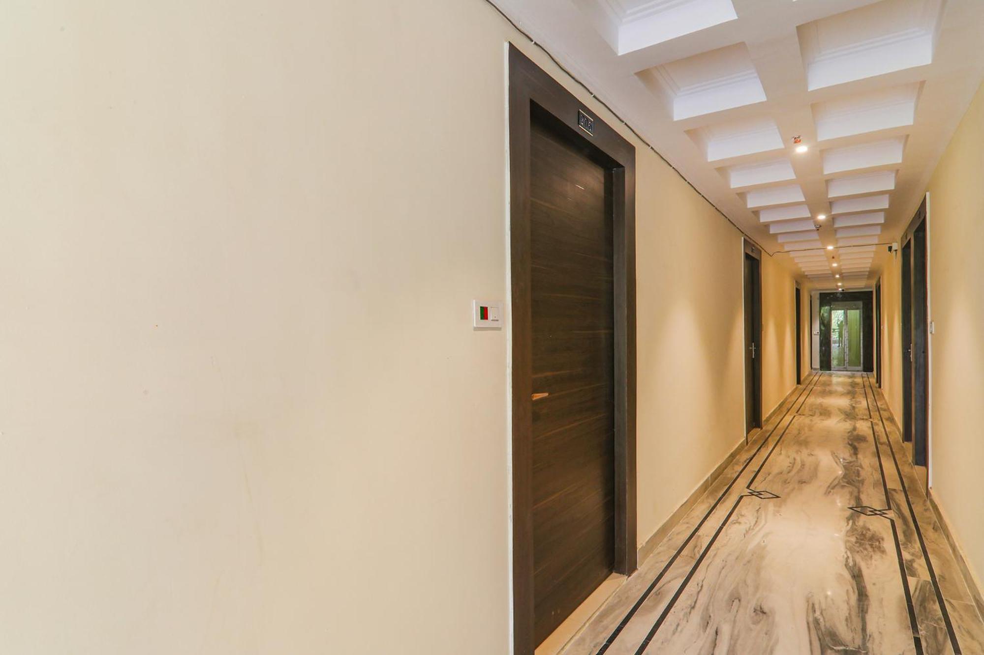 Fabhotel Raj Palace Lakhnaú Exteriér fotografie