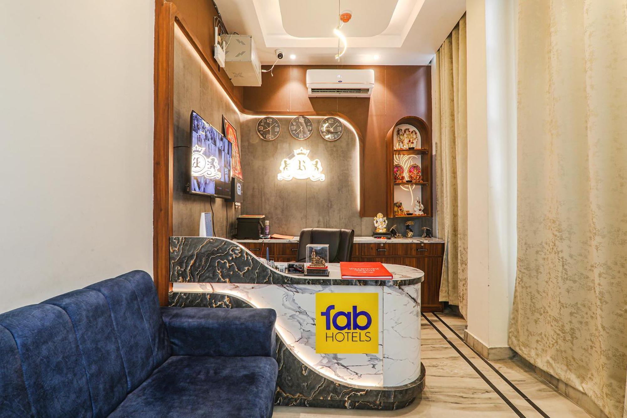 Fabhotel Raj Palace Lakhnaú Exteriér fotografie