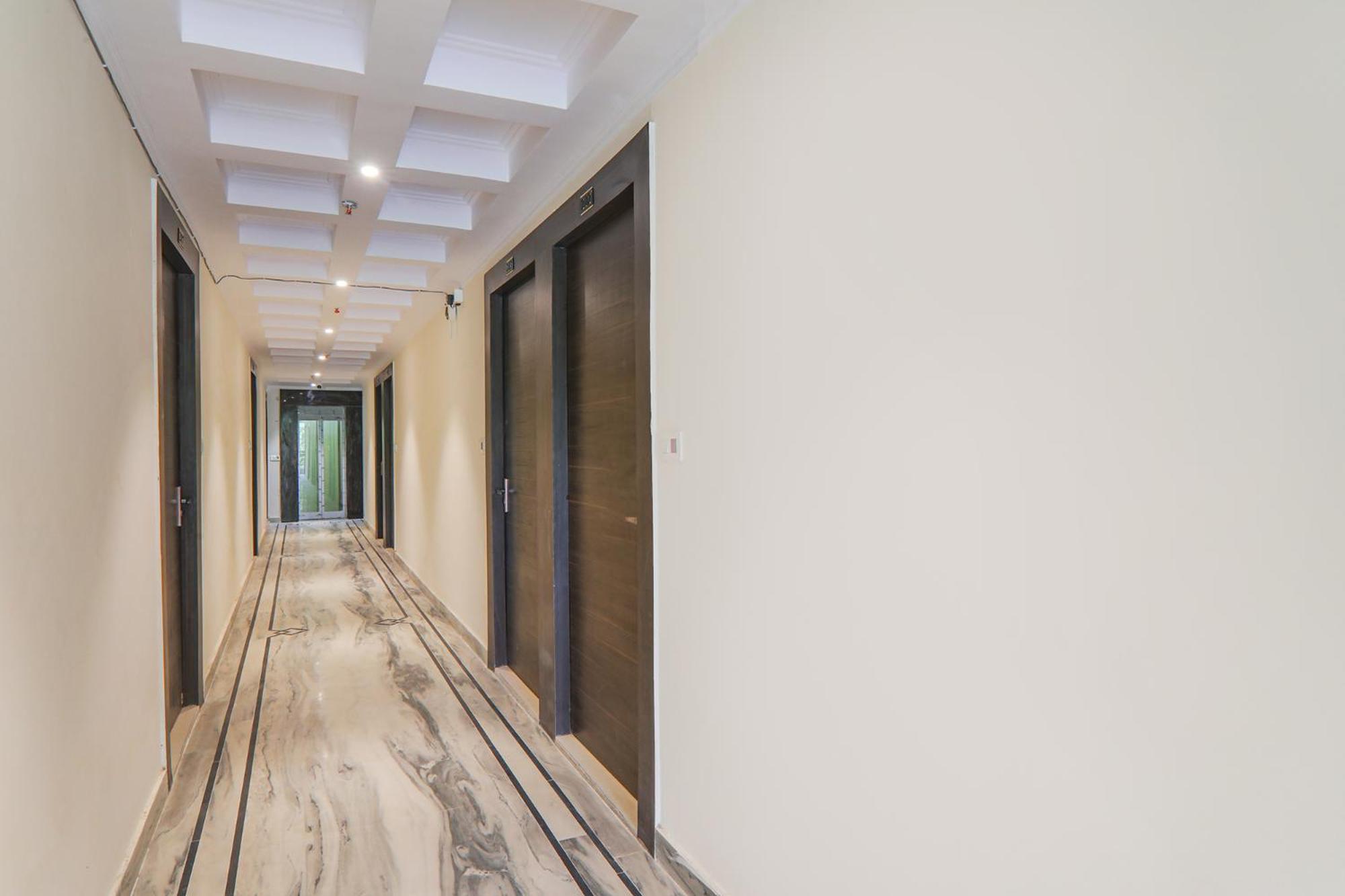Fabhotel Raj Palace Lakhnaú Exteriér fotografie