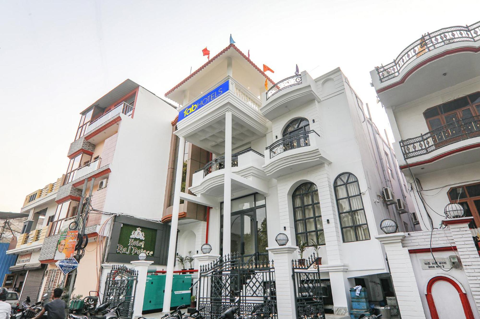 Fabhotel Raj Palace Lakhnaú Exteriér fotografie