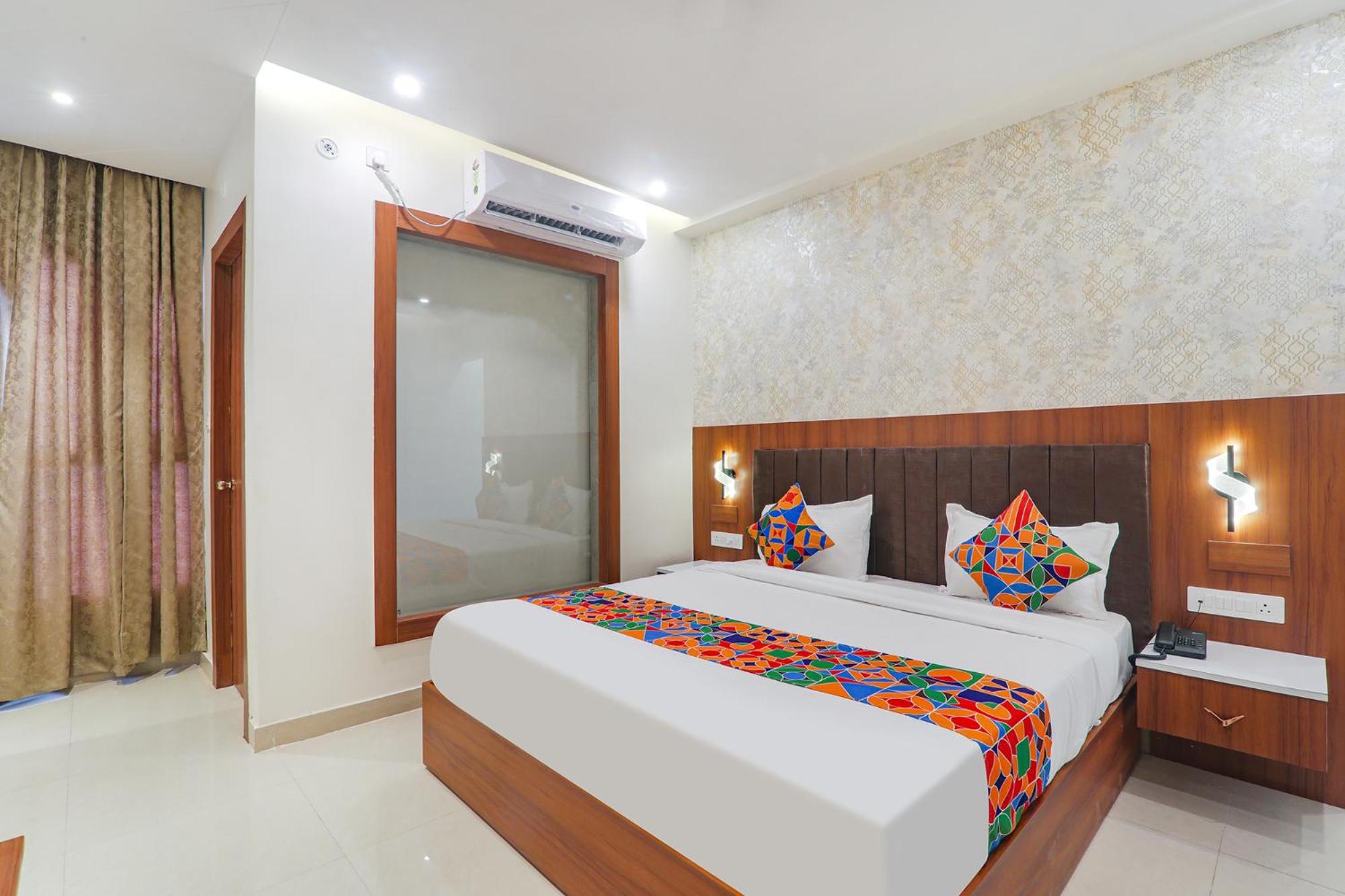 Fabhotel Raj Palace Lakhnaú Exteriér fotografie